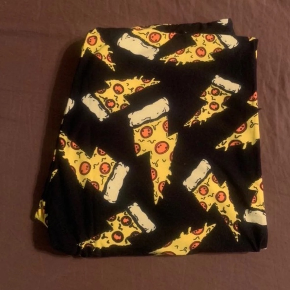 NWT LuLaRoe TC Pizza leggings